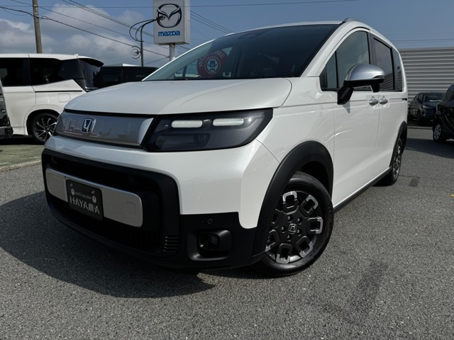 フリード(ホンダ) 1.5 e:HEV クロスター　両側パワースライドドア/シートヒーター 中古車画像