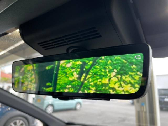 �y�f�W�^���C���i�[�~���[�z��Ȃ̑傫�ȉו��⓯��҂Ō�����m�F���Â炢���ł����S!�J�������B�e�����ԗ�����̉f�������[���~���[���ɕ\���B�N���A�Ȏ��E�ŏ󋵂̊m�F���\�ł�!