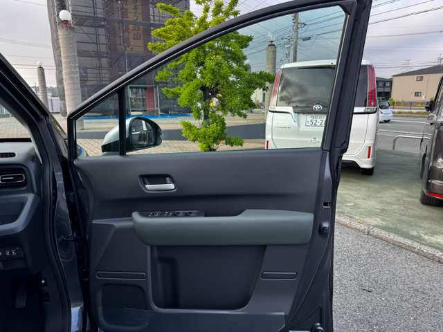 ☆展示場には高品質の中古車や新車が勢揃いです☆展示台数100台の大型展示場へ是非ご来店ください☆