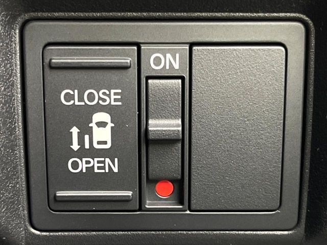 �y�p���[�X���C�h�h�A�z�X�}�[�g�L�[��^�]�Ȃ̃X�C�b�`�ŃX���C�h�h�A�̊J���\���d��������͂����ăh�A���J����K�v�������A���������q�l�ł��A�d���ו��������Ă��鎞�����N�ɊJ���߂ł��܂���