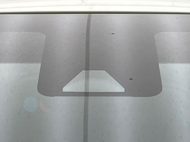 �y�g���^�Z�[�t�e�B�Z���X�z���s���ɑO���̎ԗ�����F�����A�Փ˂������Ȏ��͌x��ƃu���[�L�ŏՓˉ���Ɣ�Q�y�����A�V�X�g�B�����S�Ƀh���C�u�����y���݂��������܂��B