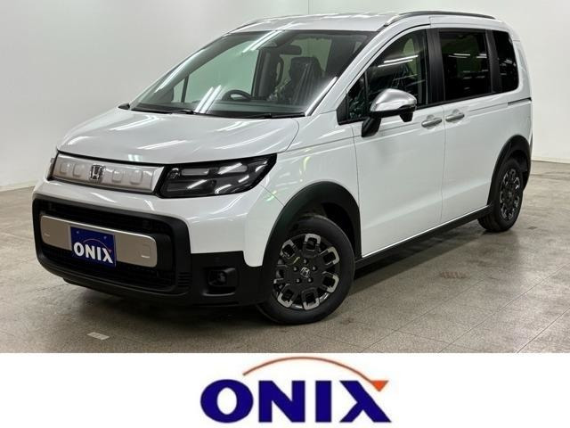 フリード(ホンダ) 1.5 e:HEV クロスター　登録済未使用車 6人乗 両側自動ドア 中古車画像