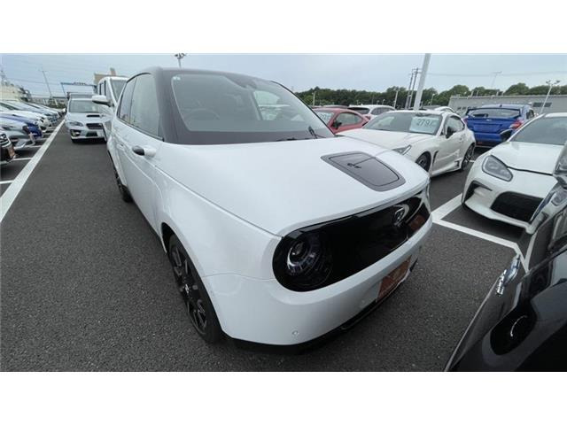 Honda e(ホンダ) アドバンス　12.3型スクリーンAppleCarPlayシートヒータ 中古車画像