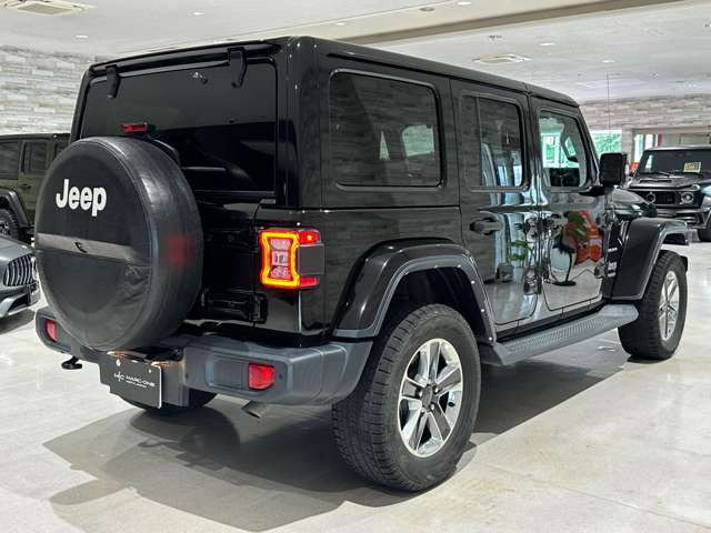 全てのお車が屋内にあるわけでは御座いませんので、来店前に事前連絡をお願い致します。