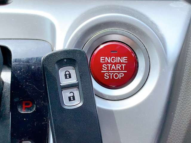 �y�X�}�[�g�L�[&�v�b�V���X�^�[�g�V�X�e���z�J�o����|�P�b�g�ɓ��ꂽ�܂܃h�A�̊J���ł��A�����^�b�`�Ŋy�X�G���W�����������܂���