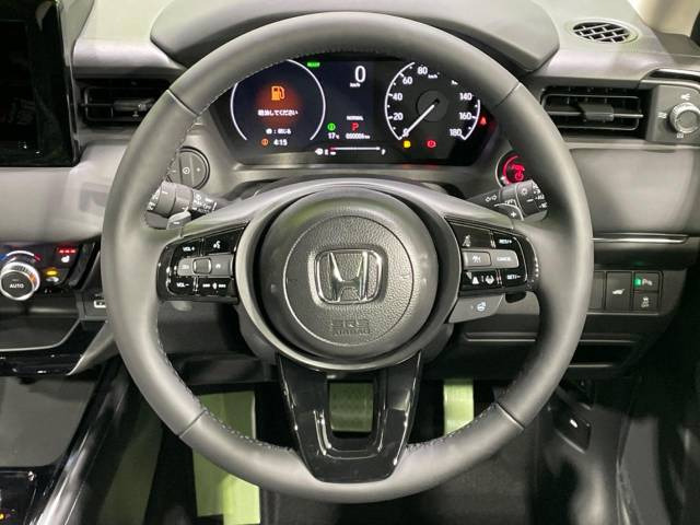 �y�����v�����X�e�A�����O�z�㎿�Ȋv���g�p���邱�ƂŁA��ɂ����������݂ƂĂ��^�]���₷���n���h���ł���