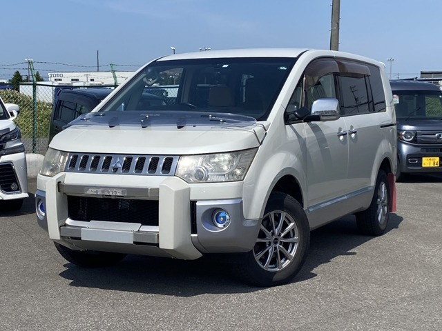 デリカD:5(三菱) 2.4 シャモニー 4WD　両側パワースライドドア・エンジンスタータ 中古車画像