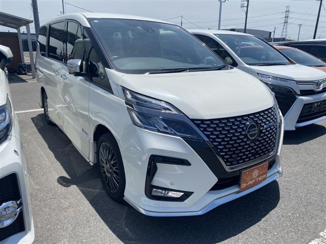 セレナ(日産) 1.2 e-POWER AUTECH スポーツスペック　プロパイ10型ナビ後席モニタ360&amp;deg;両側電動 中古車画像