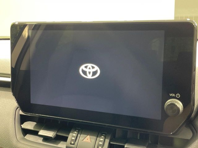 �y10.5�C���` �f�B�X�v���C�I�[�f�B�I�z���ʂ̃f�B�X�v���C��AppleCarPlay��AndroidAuto�����p�\�B�傫�ȉ�ʂŃX�}�z�i�r�A�v���������p���������܂���