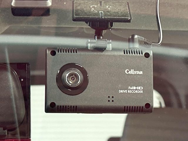 �y�h���C�u���R�[�_�[�z���S�E���S�ȃJ�[���C�t�ɕK�{�̃h���C�u���R�[�_�[�𑕔�!���s���͂������A������^�]�⎖�̂ɑ��������ۂ̏󋵂��f���ŋL�^���A����̃��X�N�ɔ����܂��B