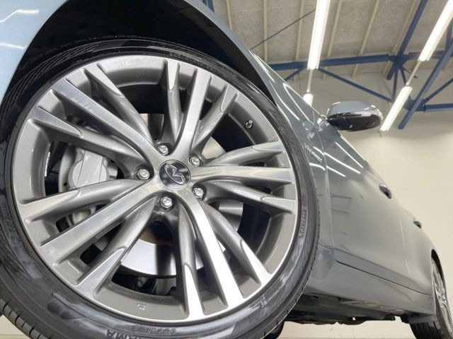 �y�����A���~�z�C�[���z�O�ςɃ}�b�`���������A���~�z�C�[���𑕒����Ă���܂��B�e��ЊO�A���~�z�C�[����A�X�^�b�h���X�^�C�����戵�����Ă���܂��B���񂲑��k����������