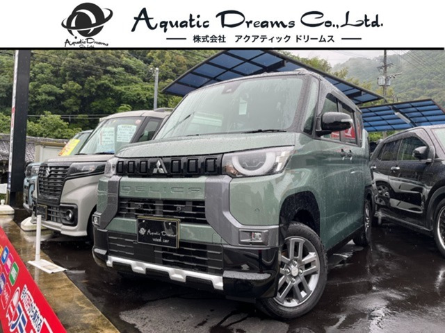 デリカミニT プレミアム 4WD