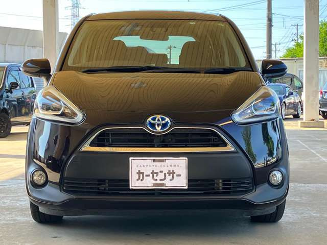 シエンタハイブリッド 1.5 G クエロ