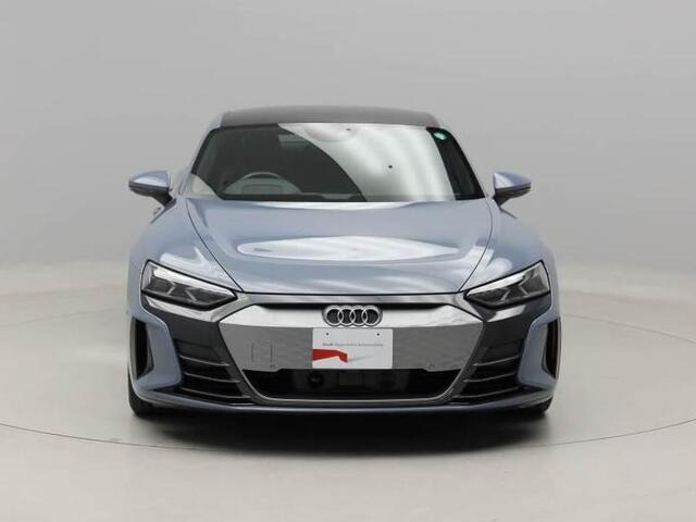 e-tron GT クワトロ4WD