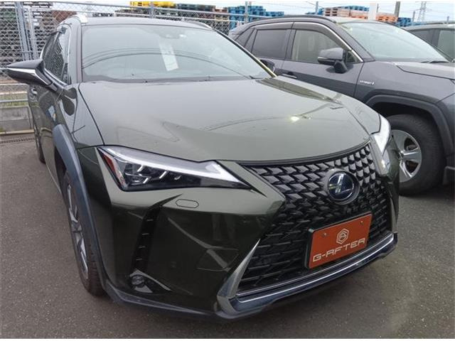 UX(レクサス) 300e バージョンL　サンルーフ360&amp;deg;カメラ電動Rゲート3眼LED 中古車画像