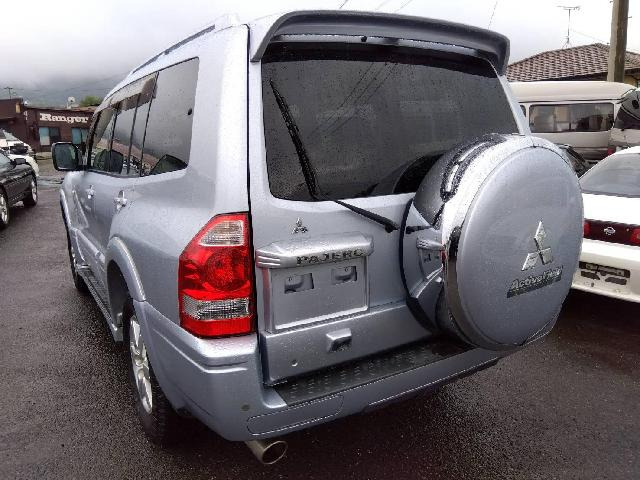 パジェロ3.0 アクティブフィールドエディション 4WD