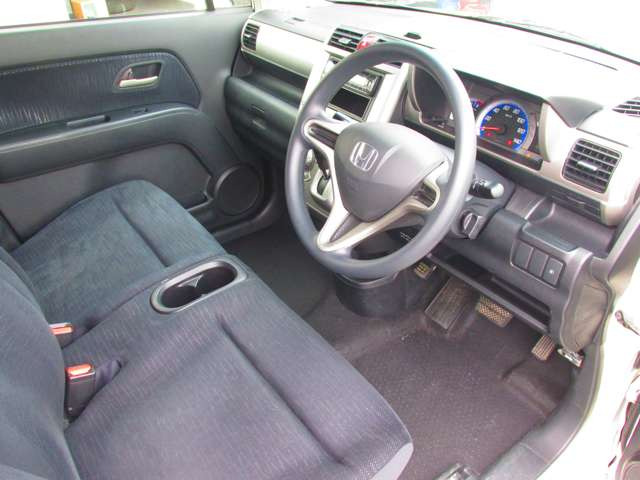 全車両総額販売!管轄陸運局(尾張小牧、春日井、一宮ナンバー)以外の登録の場合、別途登録料必要になります。