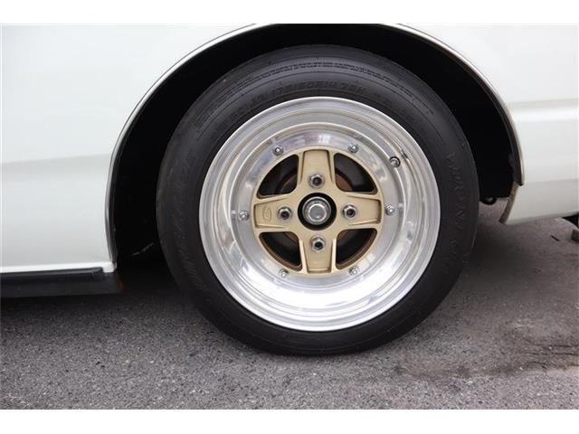 �O�i14�C���`AW�ł��B�^�C���̎R�͎Ԍ��ɂ͒ʂ�悤�ł���������������K�v�ɂȂ�܂��B