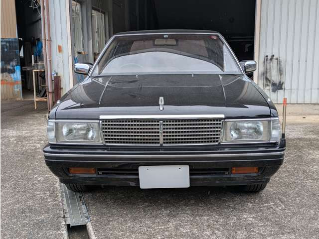 セドリックセダン2.0 V20ツインカムターボ ブロアム