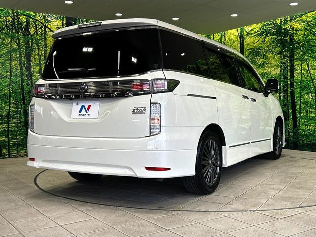 ☆全国のネクステージからお取り寄せが可能※!遠方の店舗に展示してあるクルマが気になる場合も、最寄りの店舗でご覧いただくことが可能です!是非私たちに要望をお聞かせください!※別途費用