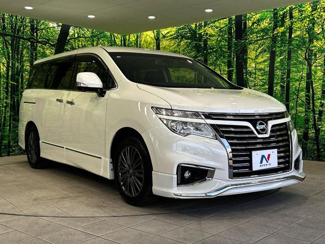 大好評のボディコーティング「弾スプラッシュコート」もご納車までに施工可能。通常のガラスコートと異なる、耐久年数6年の無機質ガラスコーティングが、ボディをキレイな状態に保ってくれます。