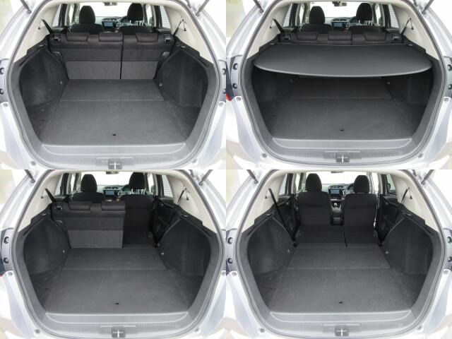 普段使いなら、そのままでも十分なスペースが確保されたラゲッジスペースです。