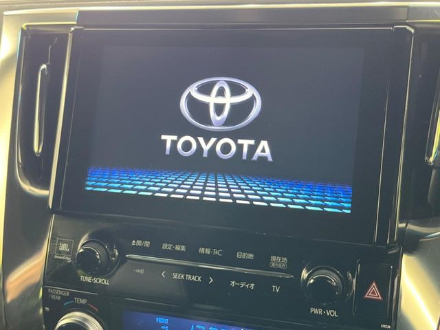 【JBLサウンドシステム付き純正ナビ】充実のナビ機能はもちろん、高度なチューニング能力が搭載されており、高音質な音楽をお楽しみいただけます♪