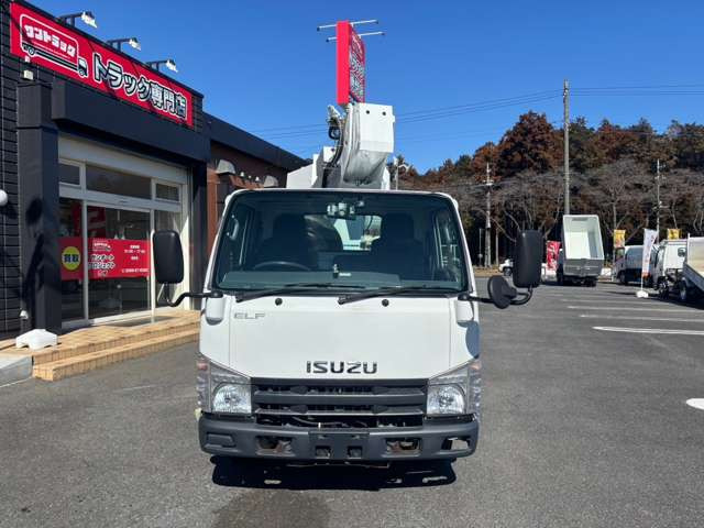 エルフ高所作業車