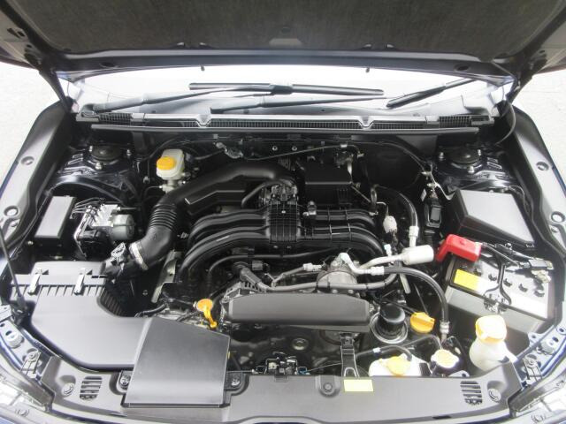 エンジンルームも綺麗に仕上がっております。 営業時間は10時〜18時まで、毎週水曜日が定休日となっております。お問い合わせをスタッフ一同、お待ちしております♪