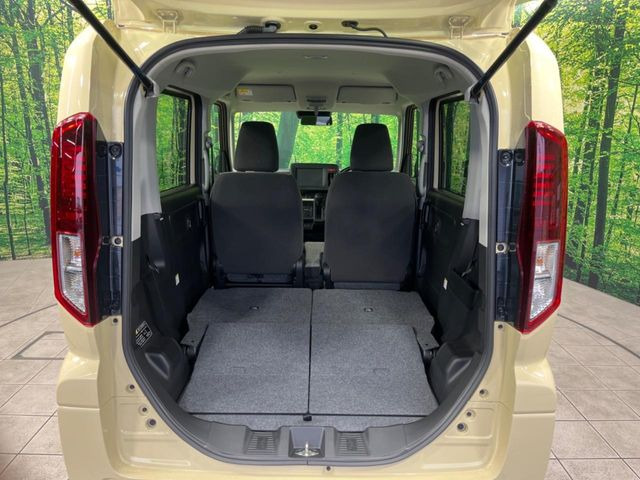 ���i�̂���������ʋ΁A���}���ɏ\���ȉ׎��X�y�[�X���m�ۂ��Ă���܂��B�Z�J���h�V�[�g��|���ƁA�傫�ȉו��̐ύڂ��\�ł���