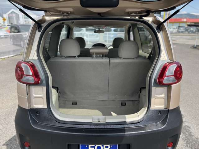 �g�����N�͉ו������Ȃ�l�܂��e�ʂł���