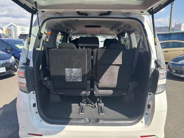 �g�����N�͉ו������Ȃ�l�܂��e�ʂł���