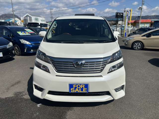 �������E�����������k������