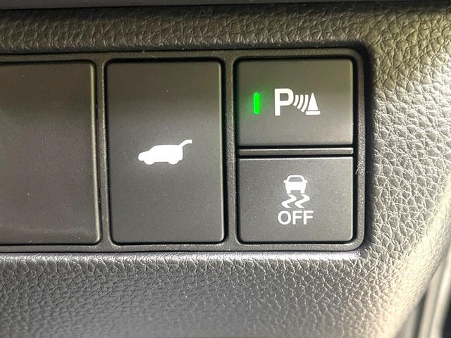 �y�z���_�Z���V���O�z���s���ɑO���̎ԗ�����F�����A�Փ˂������Ȏ��͌x��ƃu���[�L�ŏՓˉ���Ɣ�Q�y�����A�V�X�g�B�����S�Ƀh���C�u�����y���݂��������܂��B