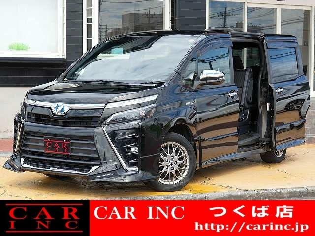 ヴォクシー(トヨタ) 1.8 ハイブリッド ZS 煌　ワンオーナー 両側パワスラ 衝突ブレーキ 中古車画像