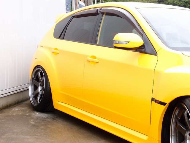 �S���̒��ÎԎs��ł��䐔�̏��Ȃ��T�����C�Y�C�G���[�O���F�̃J�X�^���C���v���b�T������!���z���f����RAYS��TE37SL18AW�𑕒����ԍ����AF�u�����{6POT�L�����p�[�ȂǑ����̍��z�p�[�c�𑕔�