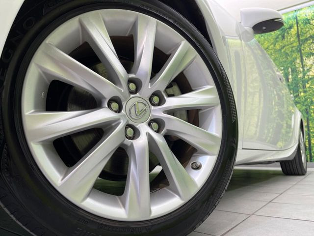 �y����17�C���`�A���~�z�C�[���z�O�ςɃ}�b�`���������A���~�z�C�[���𑕒����Ă���܂��B�e��ЊO�A���~�z�C�[����A�X�^�b�h���X�^�C�����戵�����Ă���܂��B���񂲑��k����������