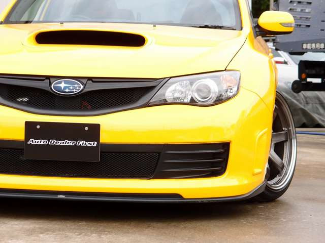 �S���̒��ÎԎs��ł��䐔�̏��Ȃ��T�����C�Y�C�G���[�O���F�̃J�X�^���C���v���b�T������!���z���f����RAYS��TE37SL18AW�𑕒����ԍ����AF�u�����{6POT�L�����p�[�ȂǑ����̍��z�p�[�c�𑕔�