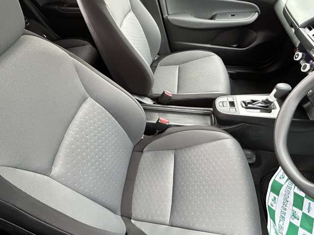 ���̋Ǝ҂ɂ������ې􂢁A�V�[�g�̃^�o�R�Ȃǂɂ��R�Q���̃��y�A��(�L��)�������Ă���܂��B