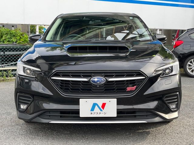 安心の最長10年・走行無制限保証(有償)をご用意。保証内容も充実はもちろん、無料点検&オイル交換や、年中無休の全国・24時間ロードサービスも付帯されておりますのでご安心下さい。