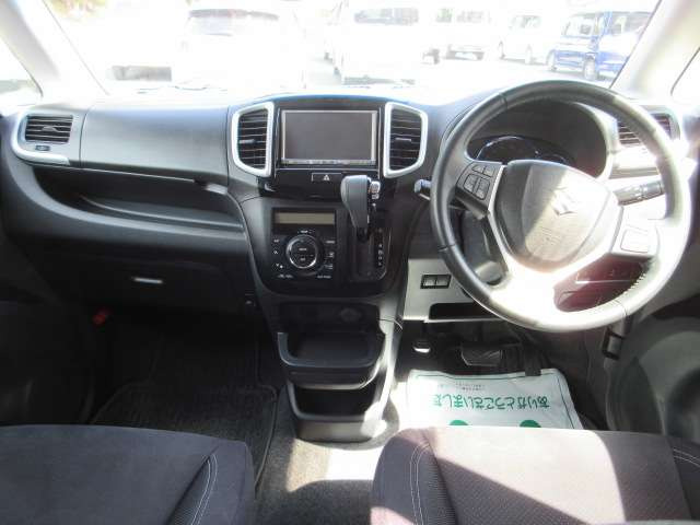 ソリオ1.2 ブラック＆ホワイトII 4WD