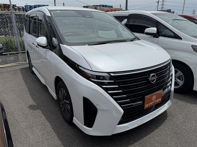 セレナ(日産) 2.0 ハイウェイスター V　純正12.3型ナビ360&amp;deg;カメラ温熱シートETC 中古車画像