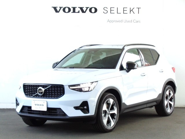 XC40ウルトラ B4 AWD ダークエディション 4WD