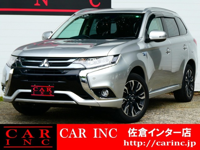 アウトランダーPHEV(三菱) 2.0 G セイフティパッケージ 4WD　サンルーフ 4WD コーナーセンサー 中古車画像