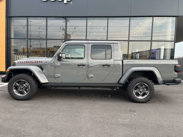 グラディエーター3.6 ルビコン 4WD