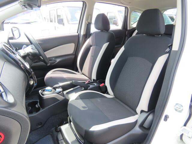 �t�����g�V�[�g����ԗǍD�ł���B�傫�ȉ�����Ȃ��A���S�ł��B����S�n�������ł���B