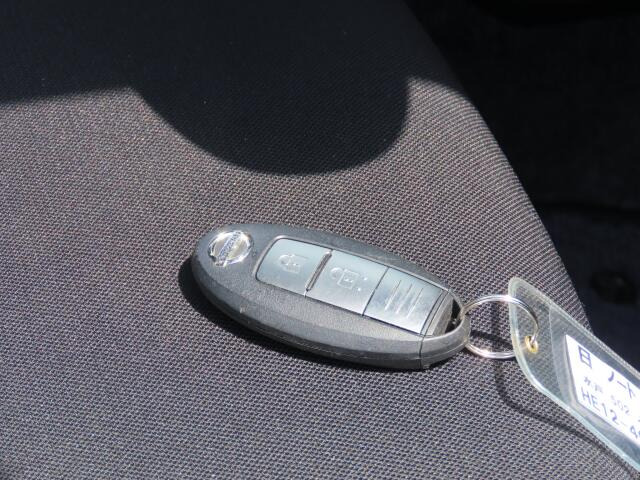 �L�[���|�P�b�g�ɓ��ꂽ�܂܂ł��G���W��ON/OFF�A�h�A�{��/�J���\���֗��ȃX�}�[�g�L�[�t�ł���