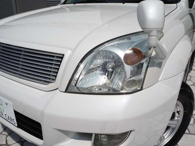 悪天候の際でも、明るく暖かいガレージもございますので、ゆっくりとご覧頂けます♪