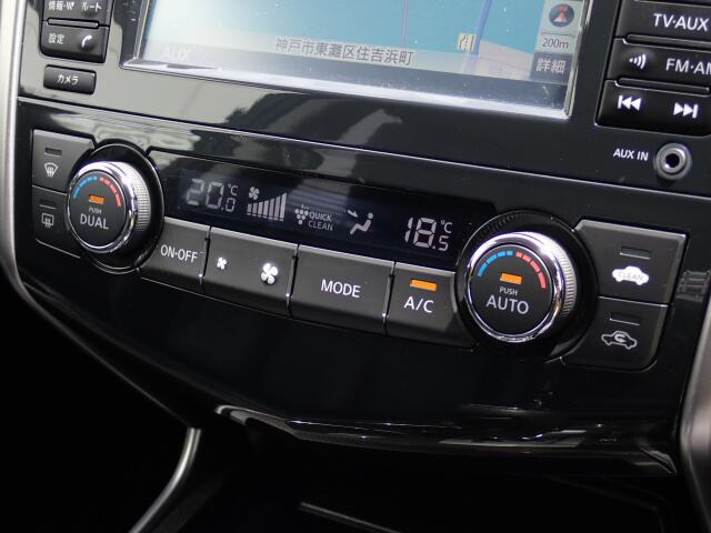 バニティミラーランプ付いています。