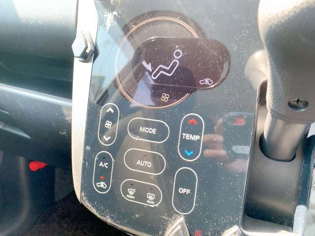 【オートエアコン】寒い冬も暑い夏でも自動で設定した温度に調節してくれます♪